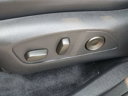Used 2025 Buick Enclave Preferred w/ Trailering Package, 5000 lbs. FWD image 9