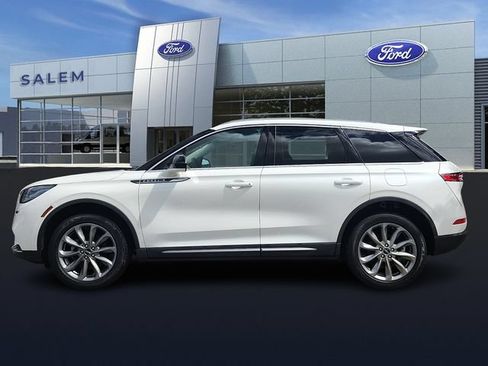 Used 2022 Lincoln Corsair AWD w/ Premium Package image 5