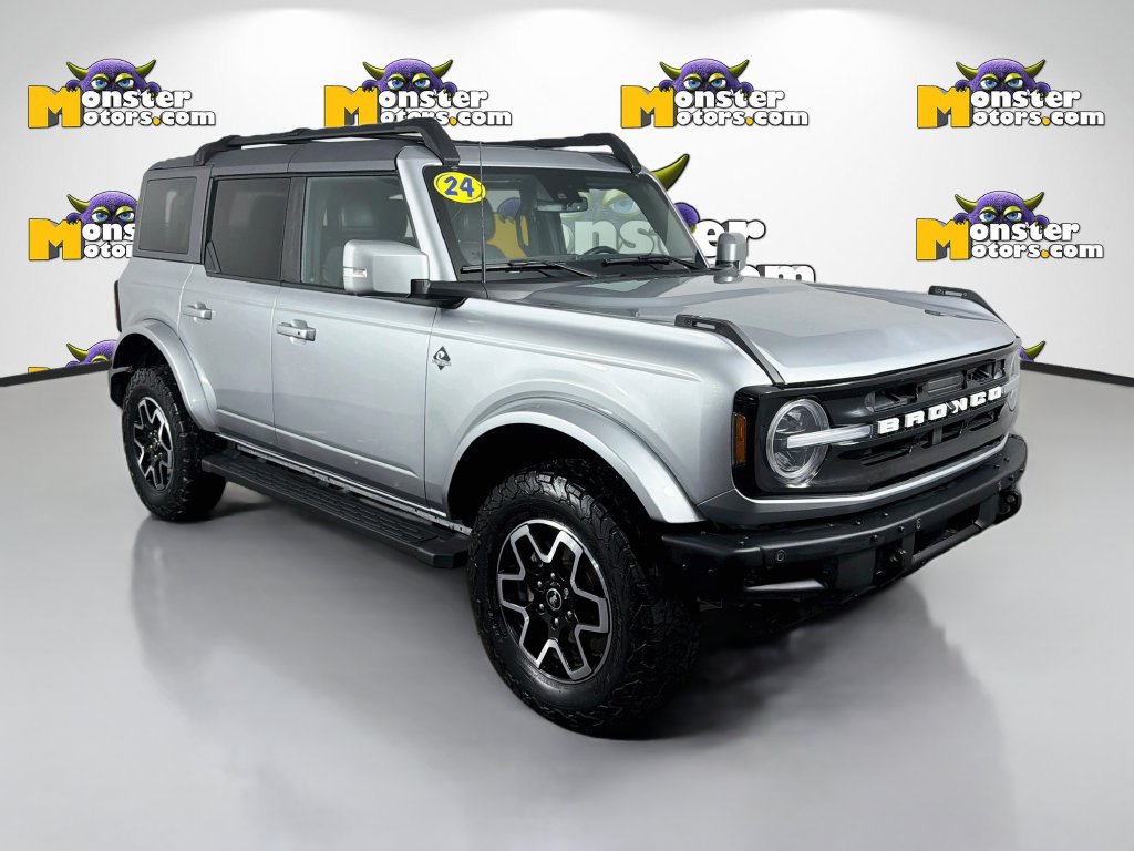 Used 2024 Ford Bronco Outer Banks AWD/4WD image 3