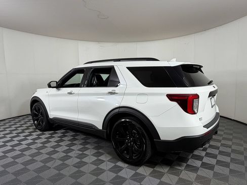 Used 2023 Ford Explorer ST-Line w/ Class IV Trailer Tow Package RWD image 3