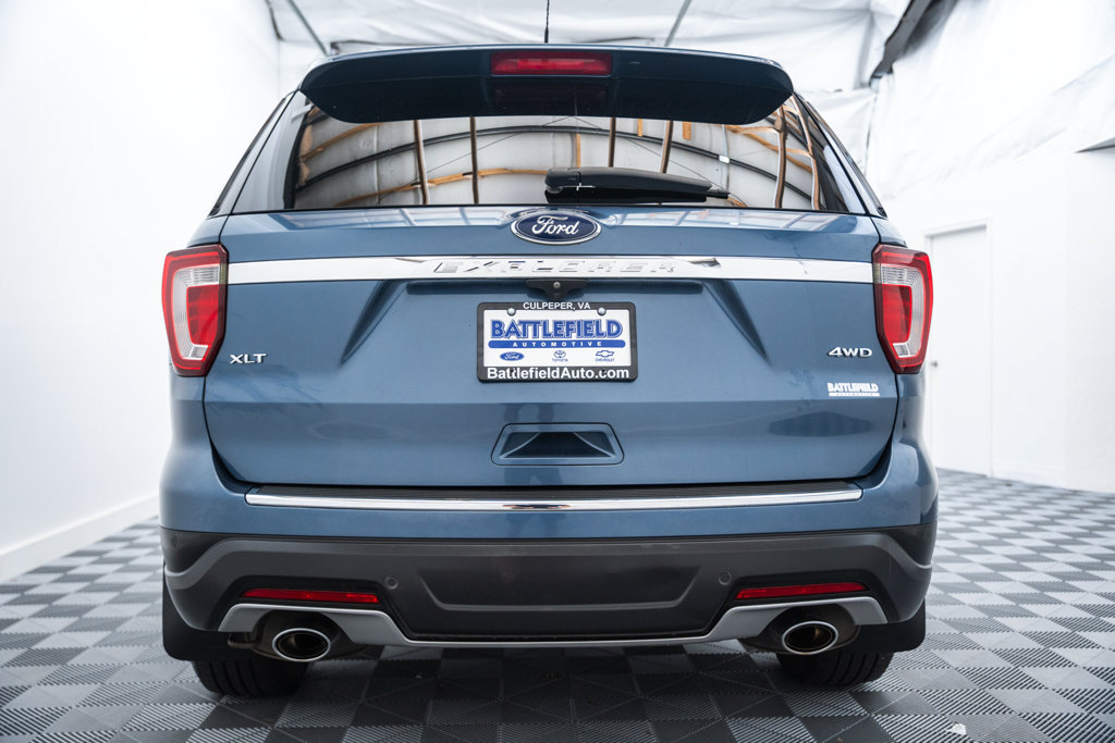 Used 2018 Ford Explorer XLT w/ Equipment Group 202A AWD/4WD image 6