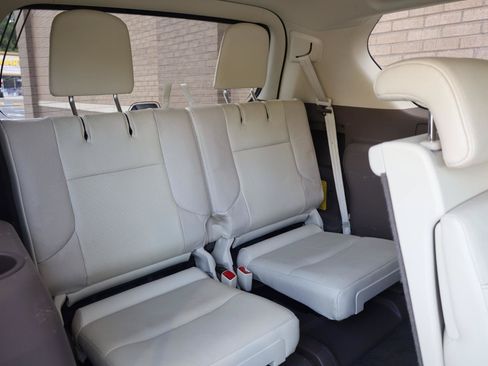 Used 2014 Lexus GX 460 w/ Premium Package AWD/4WD image 25