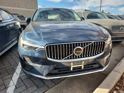 Used 2023 Volvo XC60 B5 Ultimate w/ Climate Package
