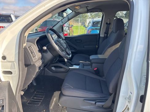 Used 2024 Nissan Frontier S image 12
