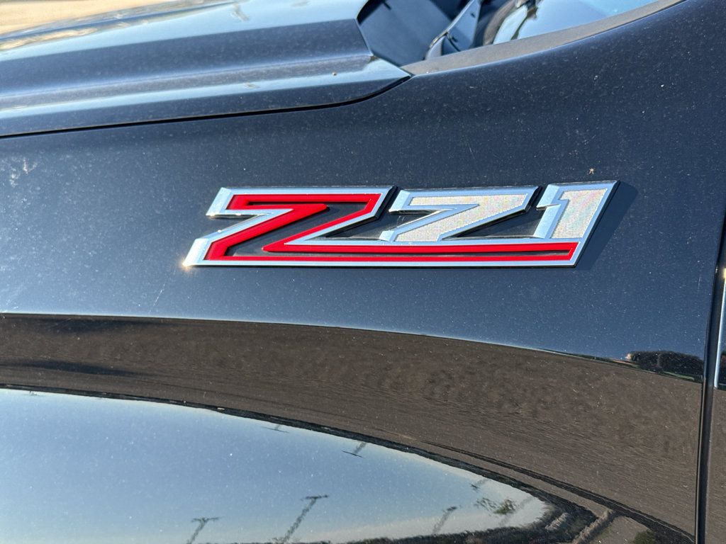 Used 2020 Chevrolet Silverado 1500 LT Trail Boss w/ Midnight Edition AWD/4WD image 9