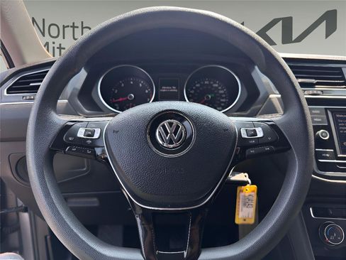 Used 2020 Volkswagen Tiguan S image 14
