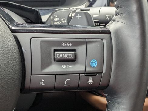 Used 2024 Nissan Pathfinder Platinum FWD image 26