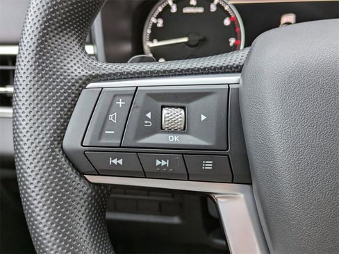 New 2025 Mitsubishi Outlander ES image 24