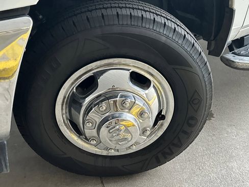 Used 2024 RAM 3500 Big Horn image 8