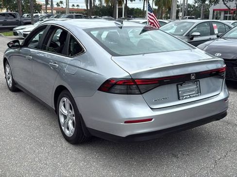 Used 2025 Honda Accord LX image 5