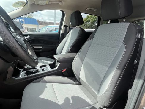 Used 2017 Ford Escape SE w/ SE Cold Weather Package image 13