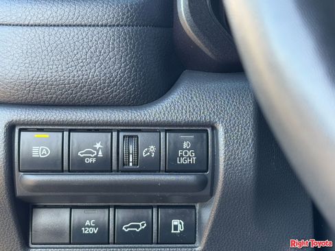 Certified 2024 Toyota Land Cruiser image 31