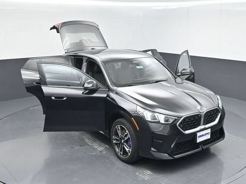Used 2025 BMW X2 xDrive28i AWD/4WD image 53