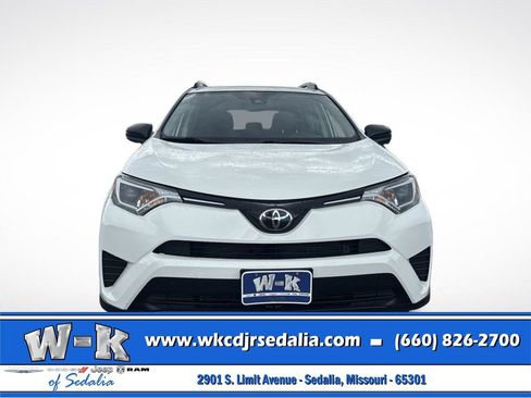 Used 2017 Toyota RAV4 LE AWD/4WD image 14