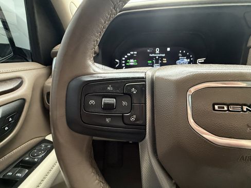 Used 2022 GMC Yukon Denali image 17