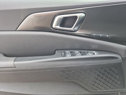 New 2026 Kia Carnival SX FWD image 6