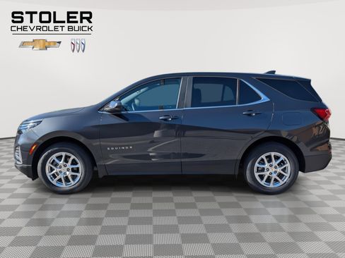 Used 2022 Chevrolet Equinox LT image 2
