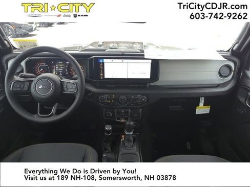 New 2026 Jeep Gladiator Sport image 12