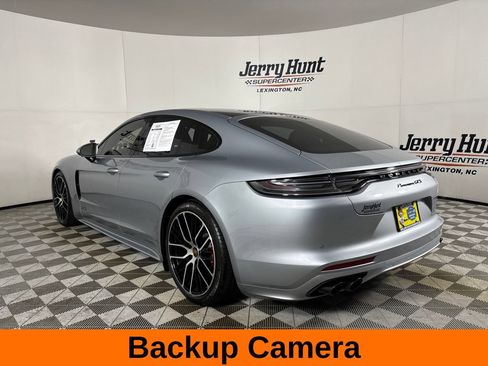 Used 2023 Porsche Panamera GTS AWD/4WD image 8