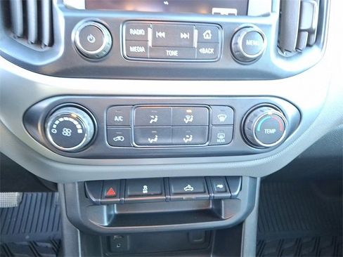 Used 2016 Chevrolet Colorado LT w/ LT Convenience Package image 16