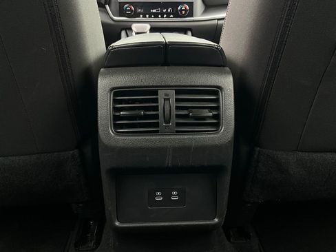 Used 2025 Nissan Rogue SV image 13