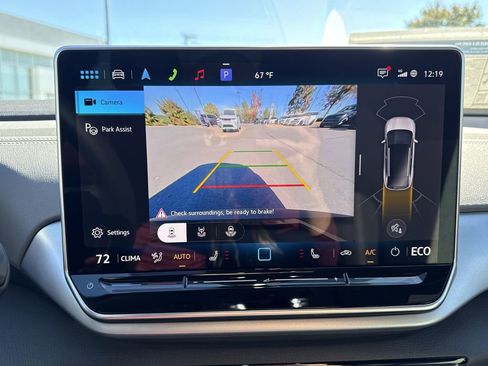 New 2025 Volkswagen ID.4 Pro image 30