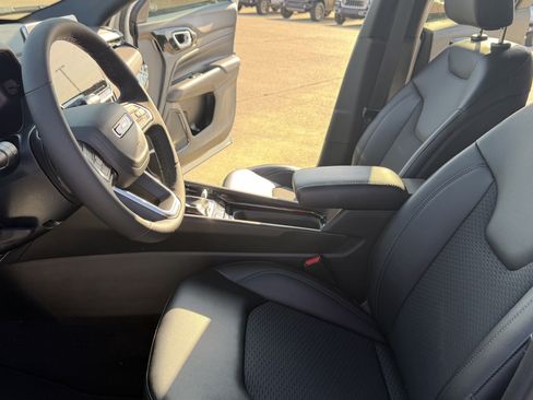 New 2026 Jeep Compass Latitude AWD/4WD image 13