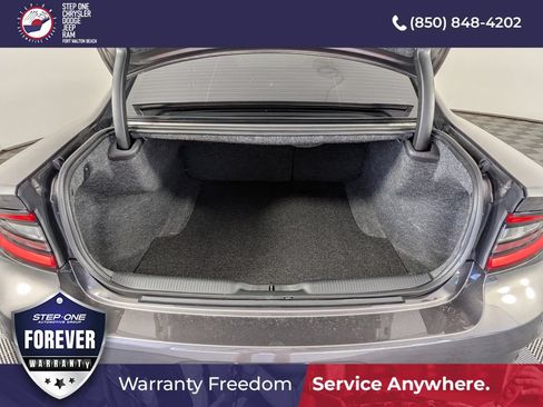 Used 2022 Dodge Charger SRT Hellcat w/ Harman/Kardon Audio Group RWD image 29