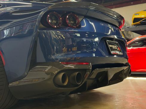 Used 2019 Ferrari 812 Superfast RWD image 21