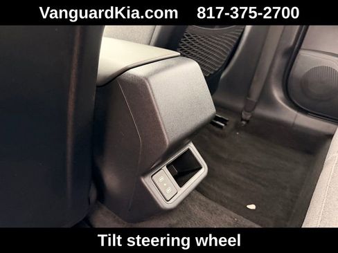Used 2025 Kia K4 EX image 24