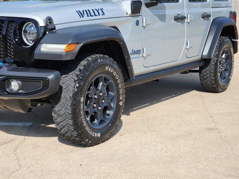 Used 2023 Jeep Wrangler Unlimited w/ Sun & Screen Package AWD/4WD image 12