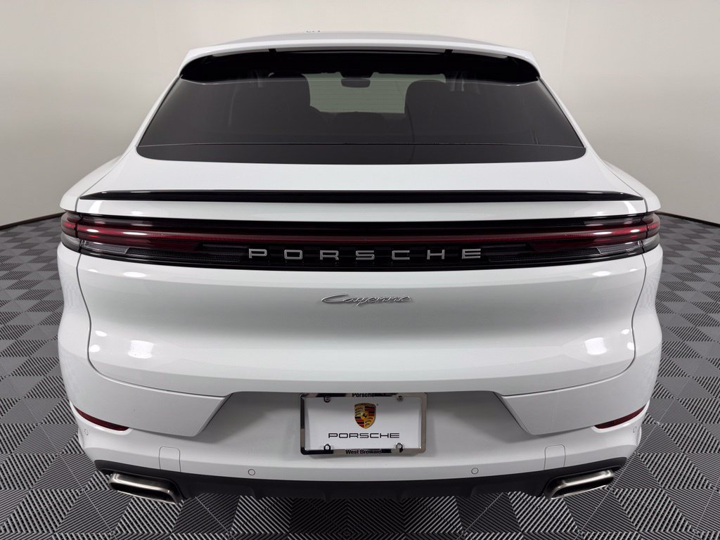 Used 2026 Porsche Cayenne Coupe AWD/4WD image 14