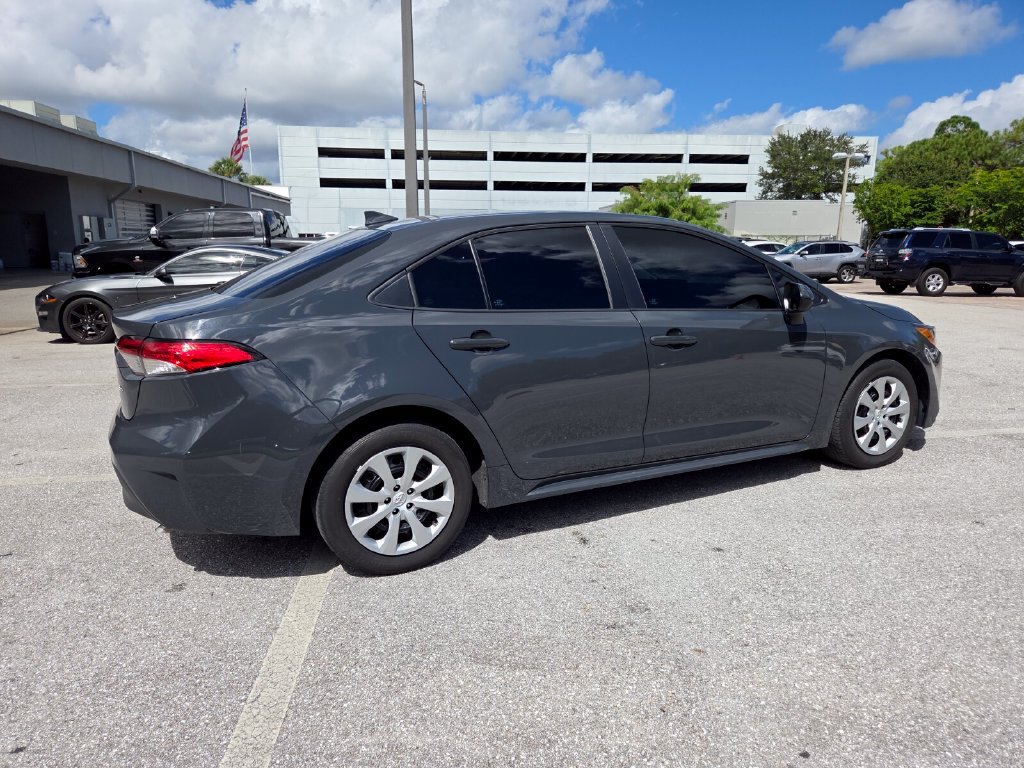 Used 2024 Toyota Corolla LE FWD image 11