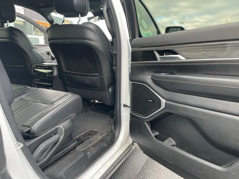 Used 2022 Jeep Wagoneer Series III image 41