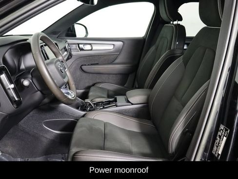 Used 2022 Volvo XC40 P8 Recharge Ultimate AWD/4WD image 7
