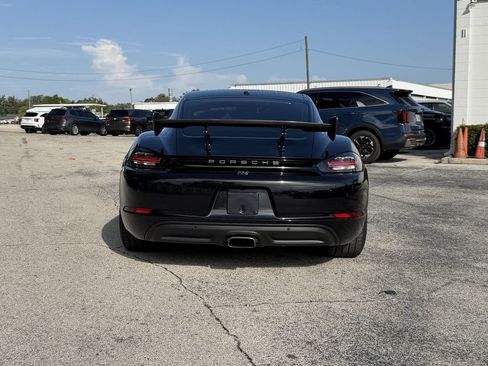 Used 2025 Porsche 718 Cayman RWD image 6