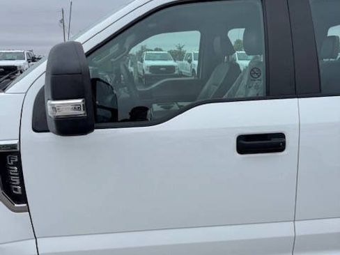 Used 2022 Ford F250 XL w/ Power Equipment Group AWD/4WD image 11
