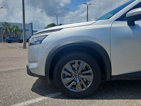 Used 2023 Nissan Pathfinder SV AWD/4WD image 18