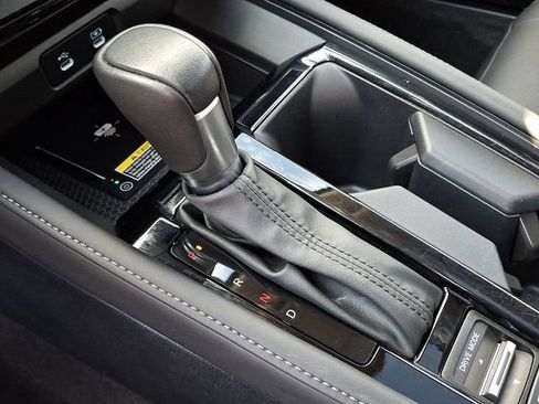 Used 2023 Honda Accord Touring image 16