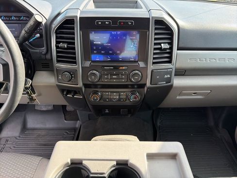 Used 2022 Ford F250 XLT w/ FX4 Off-Road Package AWD/4WD image 42