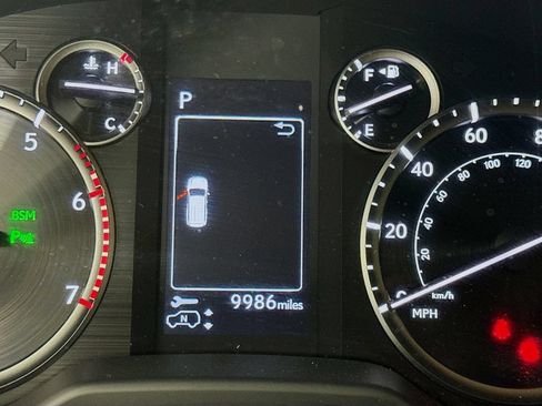 Used 2020 Lexus GX 460 Luxury w/ Accessory Package AWD/4WD image 15