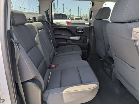 Used 2018 Chevrolet Silverado 1500 LT w/ LT Eassist Package AWD/4WD image 18