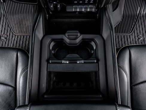 Used 2024 RAM 3500 Limited image 28