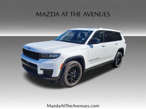 Used 2024 Jeep Grand Cherokee L Altitude AWD/4WD image 4
