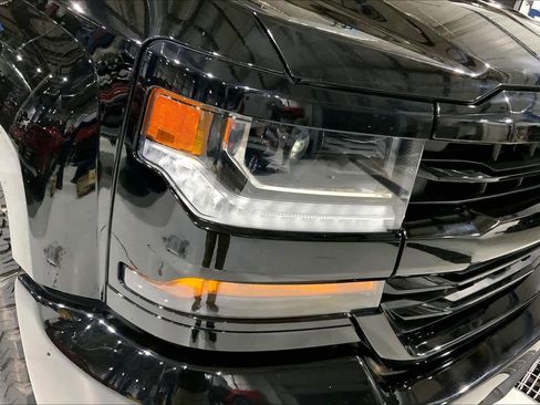 Used 2019 Chevrolet Silverado 1500 LT w/ All Star Edition image 27