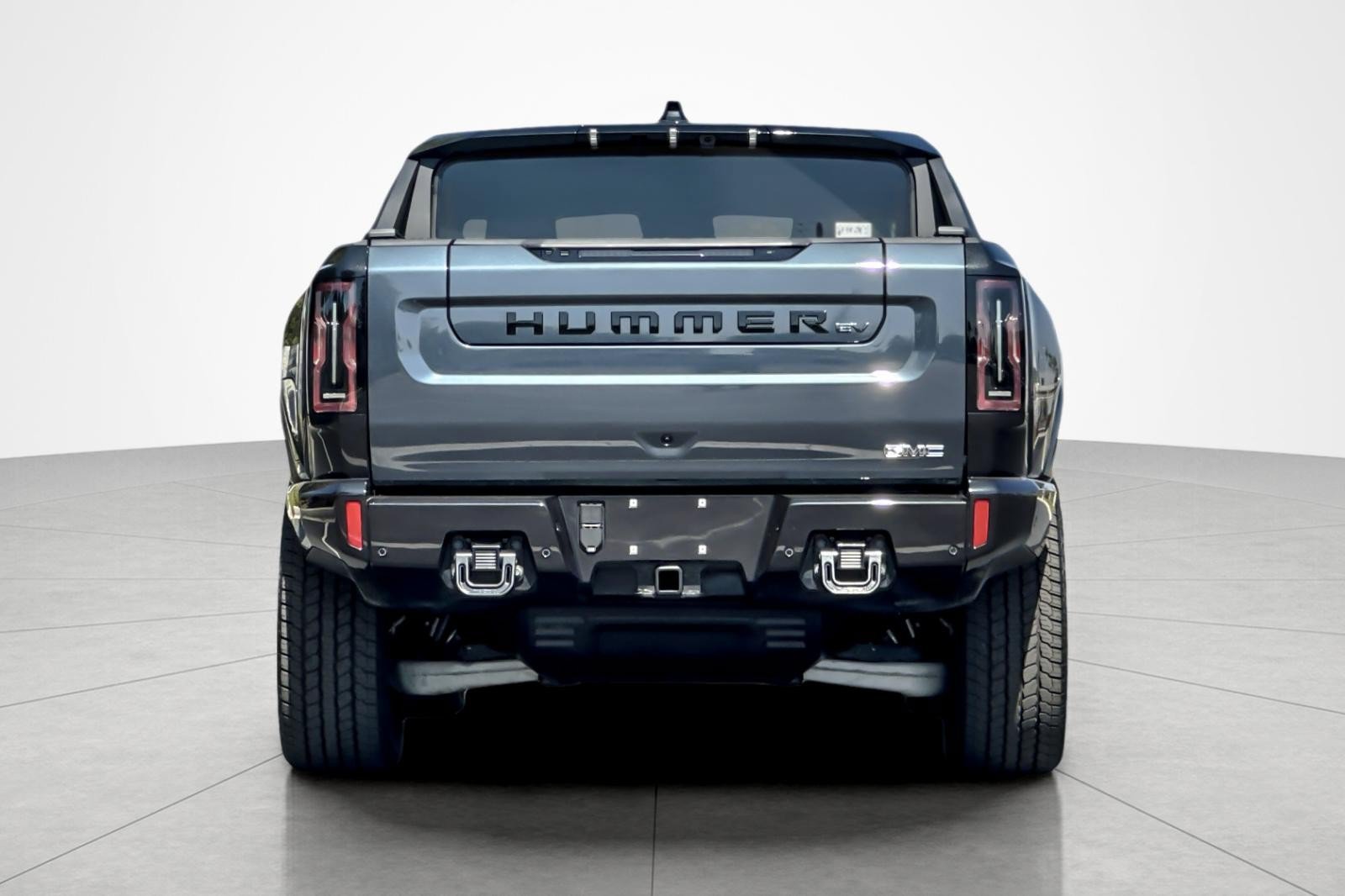 Used 2026 GMC Hummer EV 4x4 Crew Cab w/ LPO, Dark Essentials Package image 4