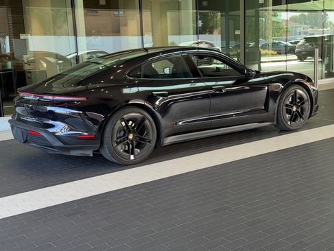 Certified 2025 Porsche Taycan w/ Premium Package RWD image 8