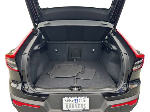 Used 2023 Volvo C40 P8 Recharge Plus w/ Climate Package AWD/4WD image 6
