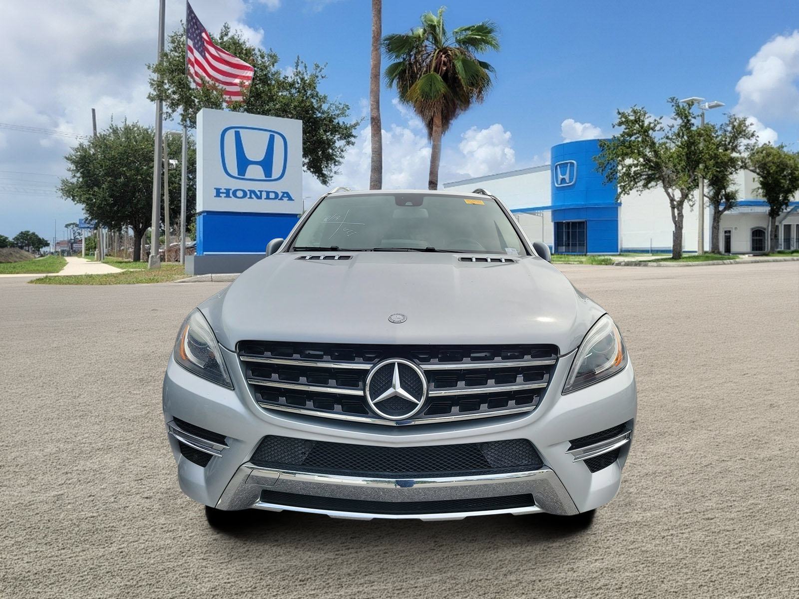 Used 2014 Mercedes-Benz ML 550 4MATIC image 2