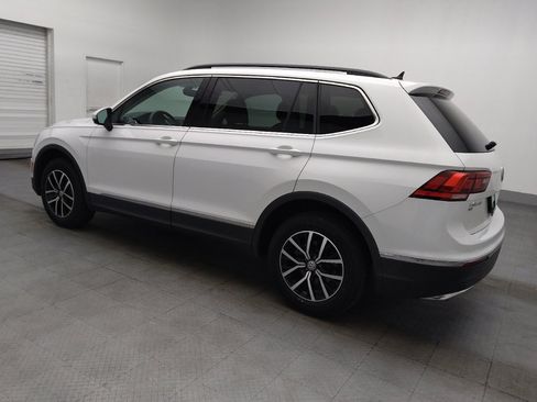 Used 2021 Volkswagen Tiguan SE w/ Panoramic Sunroof Package FWD image 3